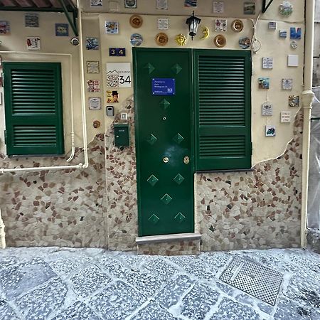فيلا Montagnola34 - Historic Center نابولي المظهر الخارجي الصورة